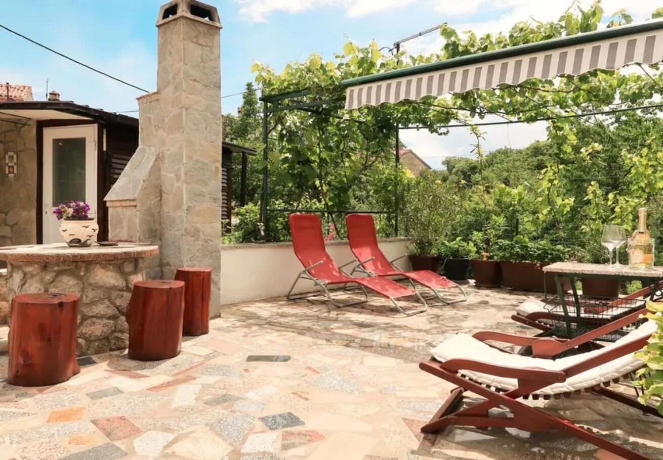 Holiday Home Ana- With Pool Kornić Buitenkant foto